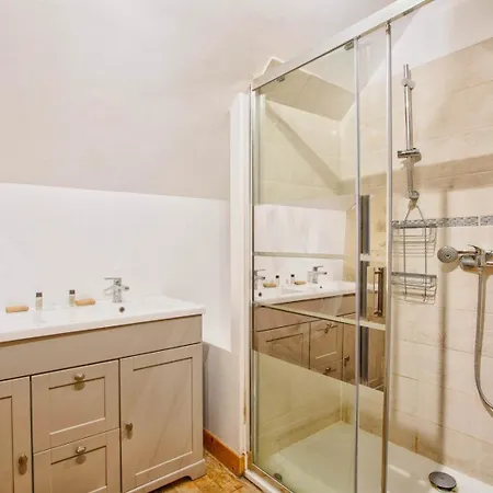 Апартаменты La Casa Chesnuts - Manoir Des Marronniers Vii Sully (Calvados)